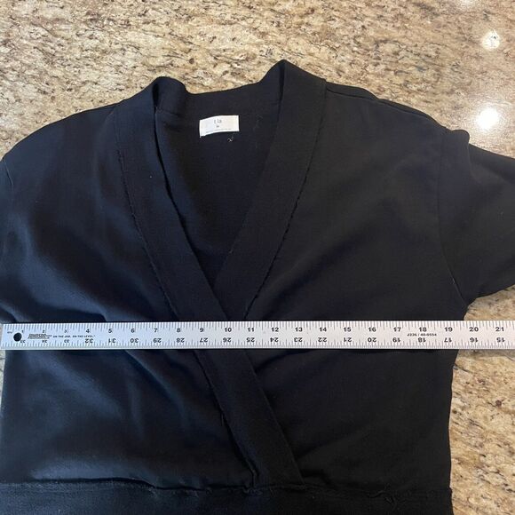 Anthropologie t.la Black Size Medium Faux Wrap Sweatshirt Style Sweater Cozy - Picture 8 of 9